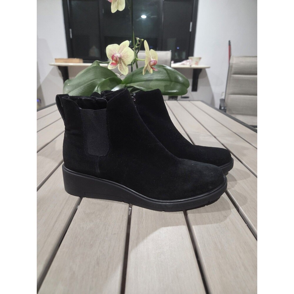 Blondo Women's Luisa Boot Size 10 Waterproof Low Wedge Bootie Black Suede Boxed